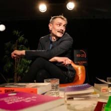 La Lente et Difficile Agonie du Crapaud Buffle sur le Socle Patriarcal
