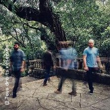 Explosions in the sky