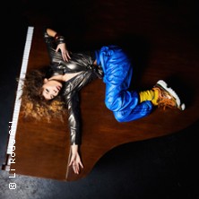 Flavia Coelho, Tourn&eacute;e
