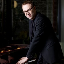 Jean-Fran&ccedil;ois Zygel met Saint-Loubes en Musique