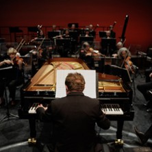 Pianos en F&ecirc;te